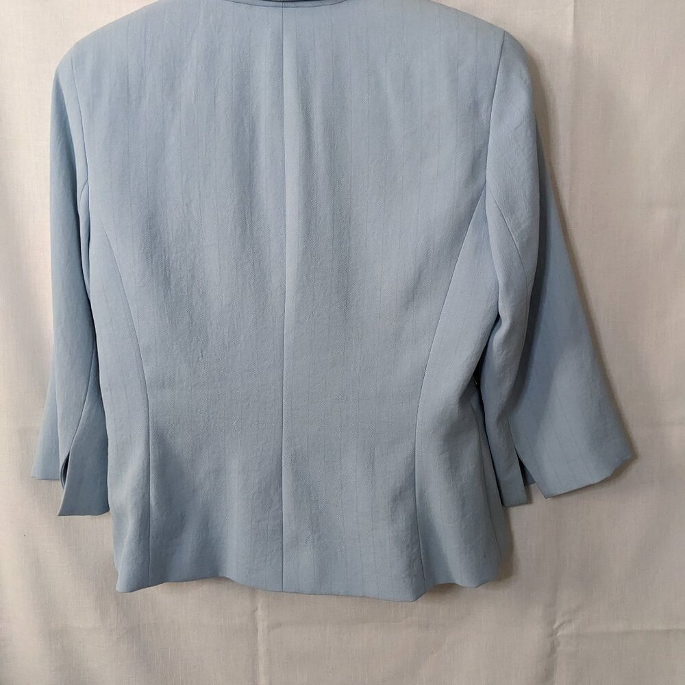 Doncaster Women's Light Blue Two Piece Suit Size 12 - Picture 3 of 15